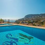 فيلة Encanto - Plusholidays كاليبي