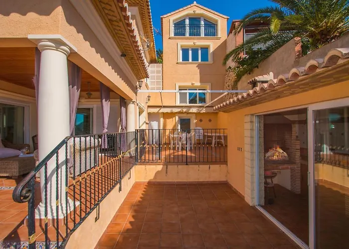 Encanto - Plusholidays * カルプ