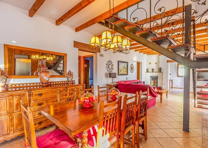 Encanto - Plusholidays *