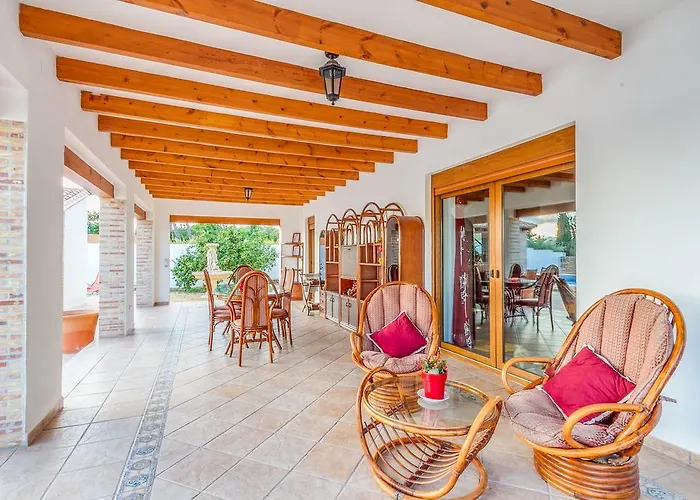 ヴィラ Encanto - Plusholidays *