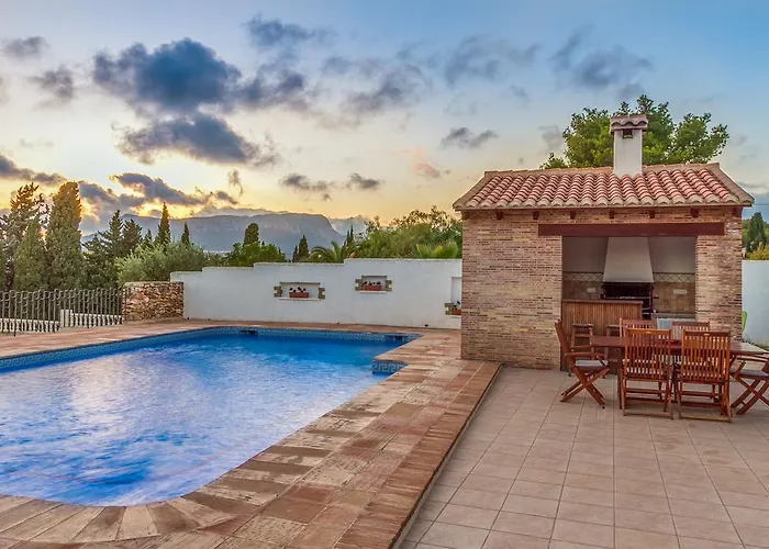 Encanto - Plusholidays ヴィラ カルプ