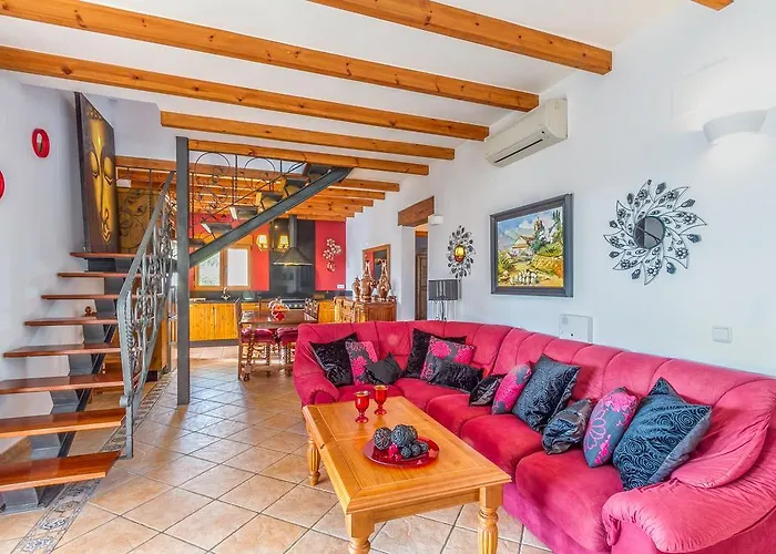 Encanto - Plusholidays * カルプ